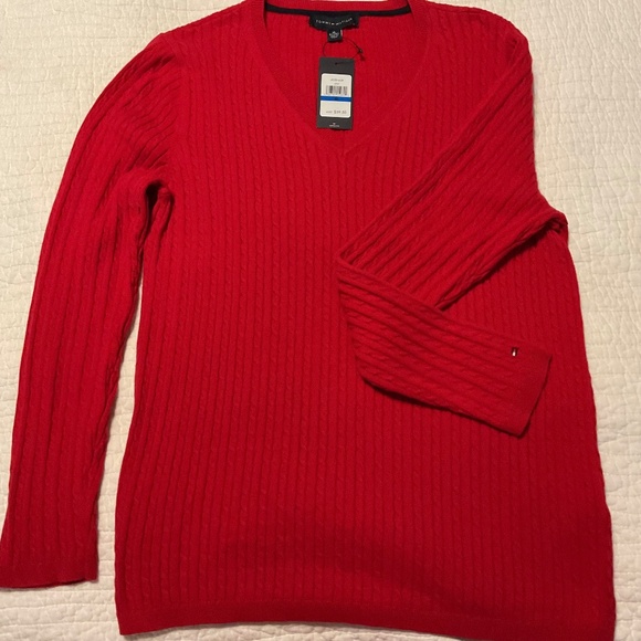 Tommy Hilfiger Red Sweater - Picture 1 of 2